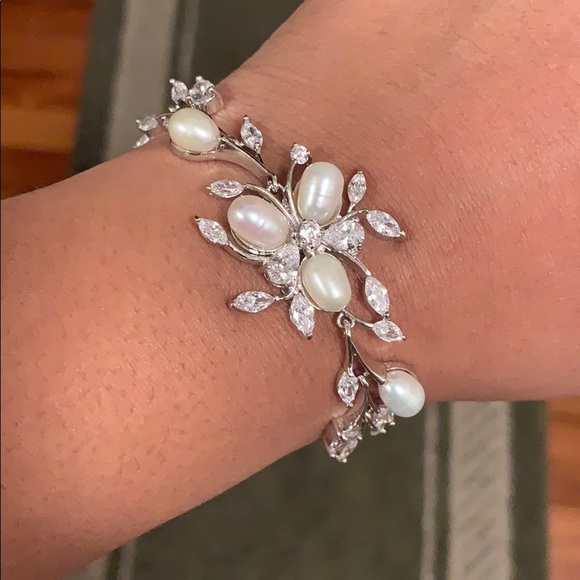 Jewelry - Bridal Pearl Zirconia Bracelet